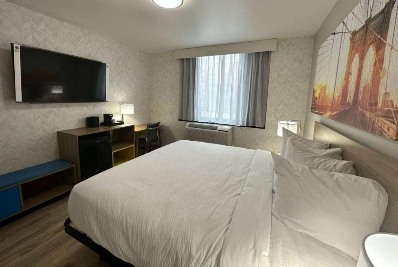 Days Inn By Wyndham Brooklyn Eastern Parkway New York Ngoại thất bức ảnh