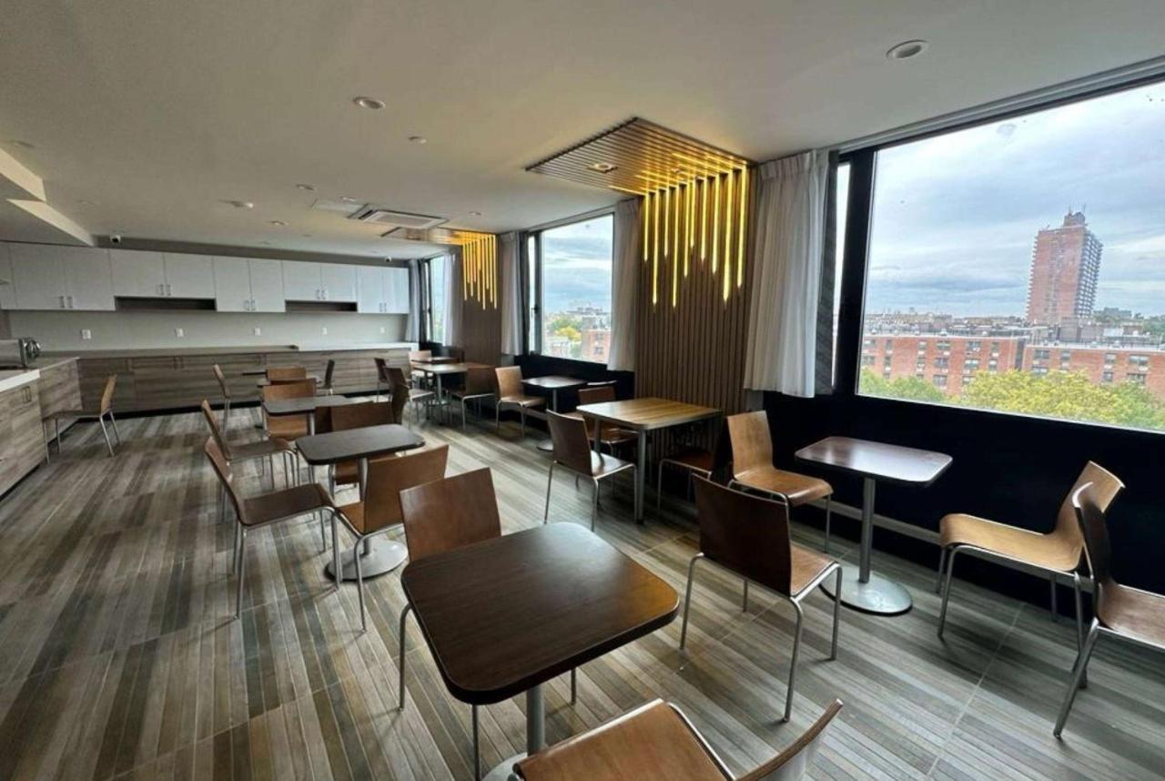 Days Inn By Wyndham Brooklyn Eastern Parkway New York Ngoại thất bức ảnh